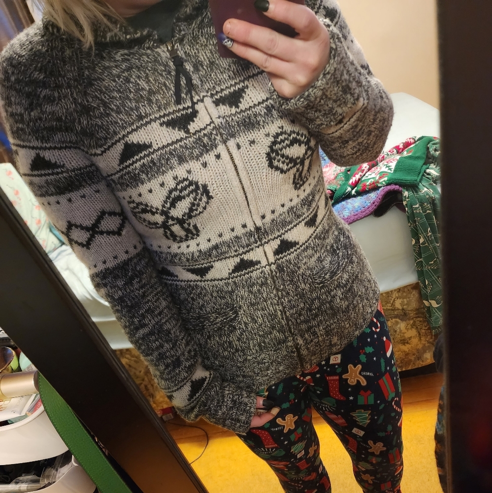 100% lambswool cowichan